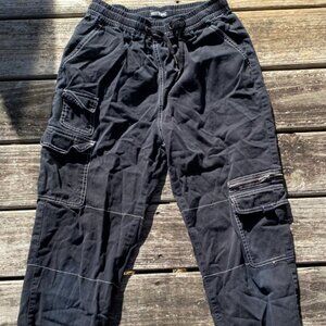 HOT TOPIC Black Contrast Stitch Cargo Jogger Pants Goth Emo Punk Street Comfy SM